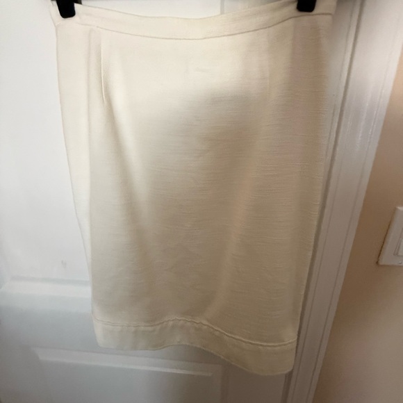 MaxMara Ivory Textured Garment - Picture 12 of 12